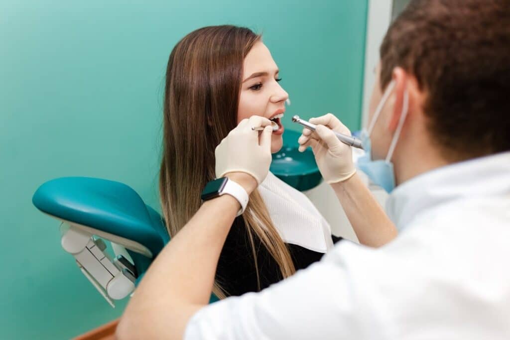 Benefits of Choosing a Local Dentist